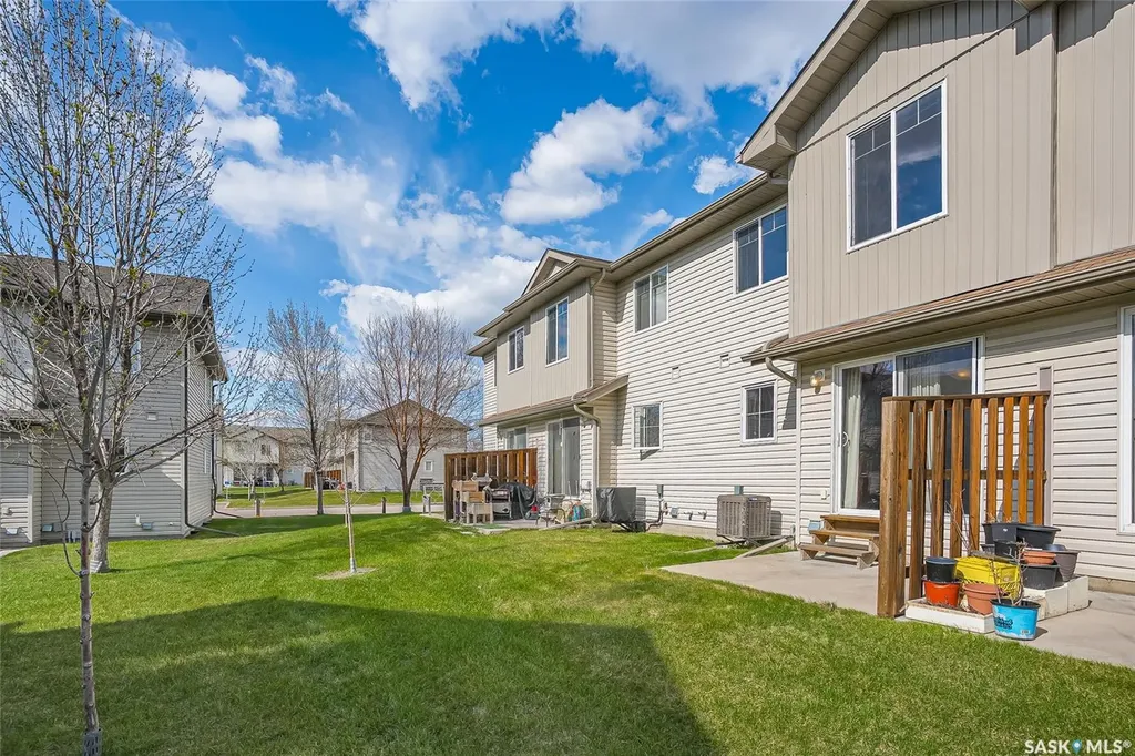 415 Lynd Crescent Saskatoon SK S7T 0C2