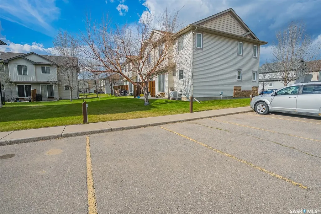 415 Lynd Crescent Saskatoon SK S7T 0C2
