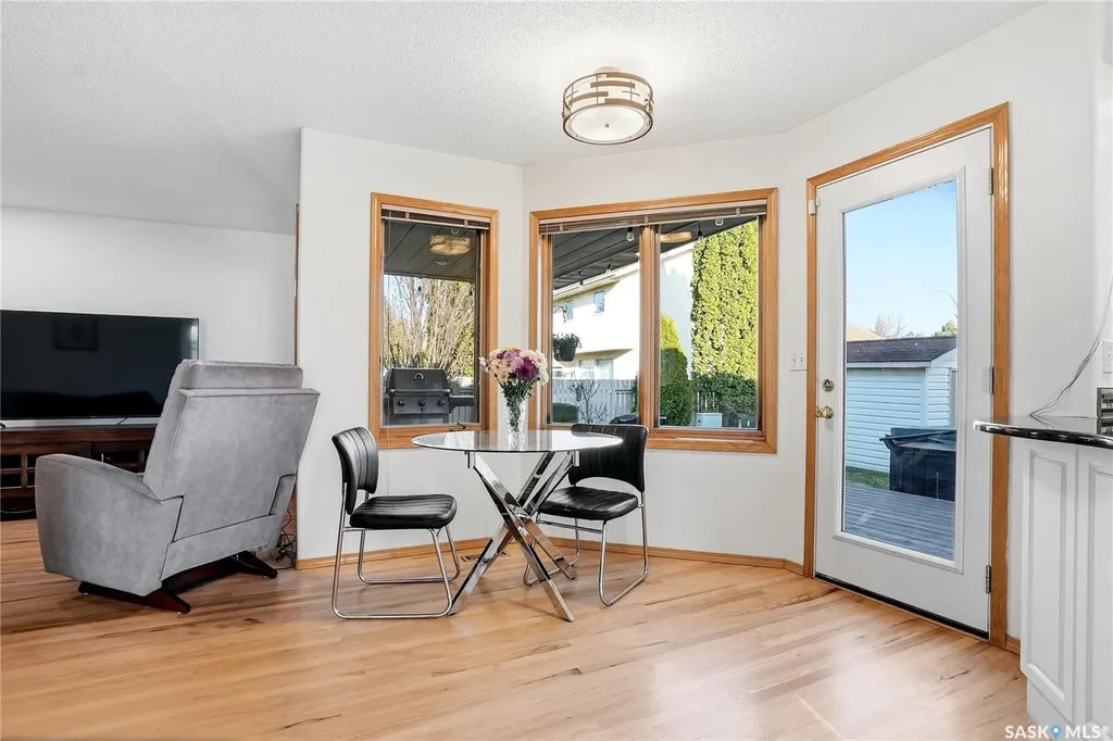 106 Epp Avenue Saskatoon SK S7N 4J5