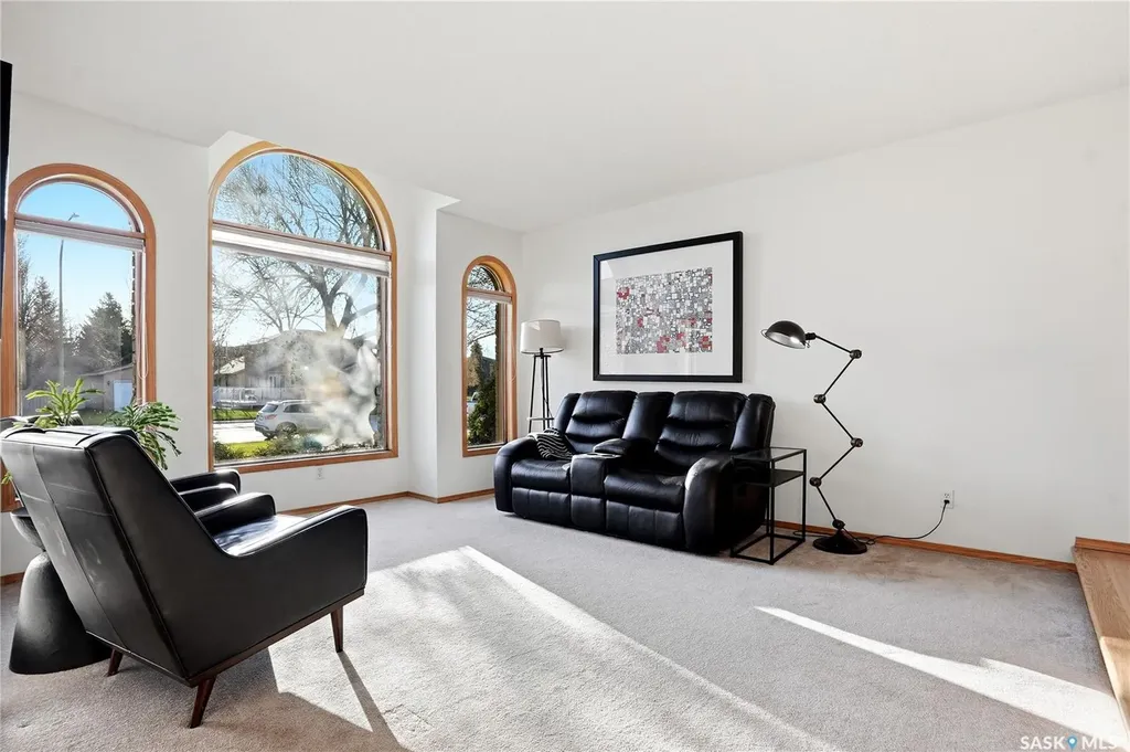 106 Epp Avenue Saskatoon SK S7N 4J5