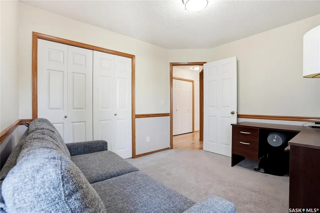106 Epp Avenue Saskatoon SK S7N 4J5