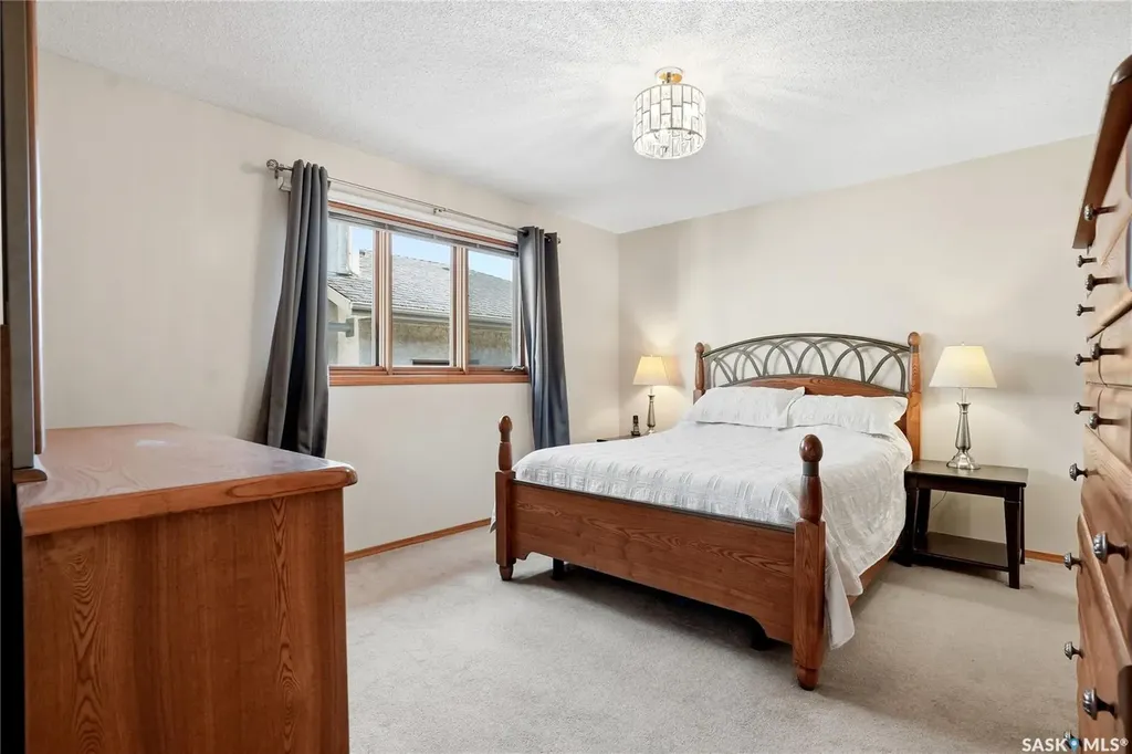 106 Epp Avenue Saskatoon SK S7N 4J5
