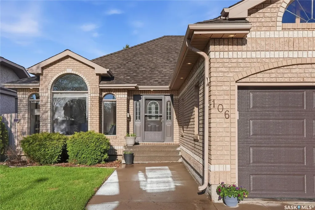 106 Epp Avenue Saskatoon SK S7N 4J5