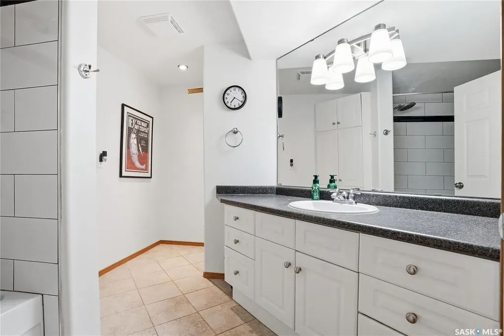 106 Epp Avenue Saskatoon SK S7N 4J5