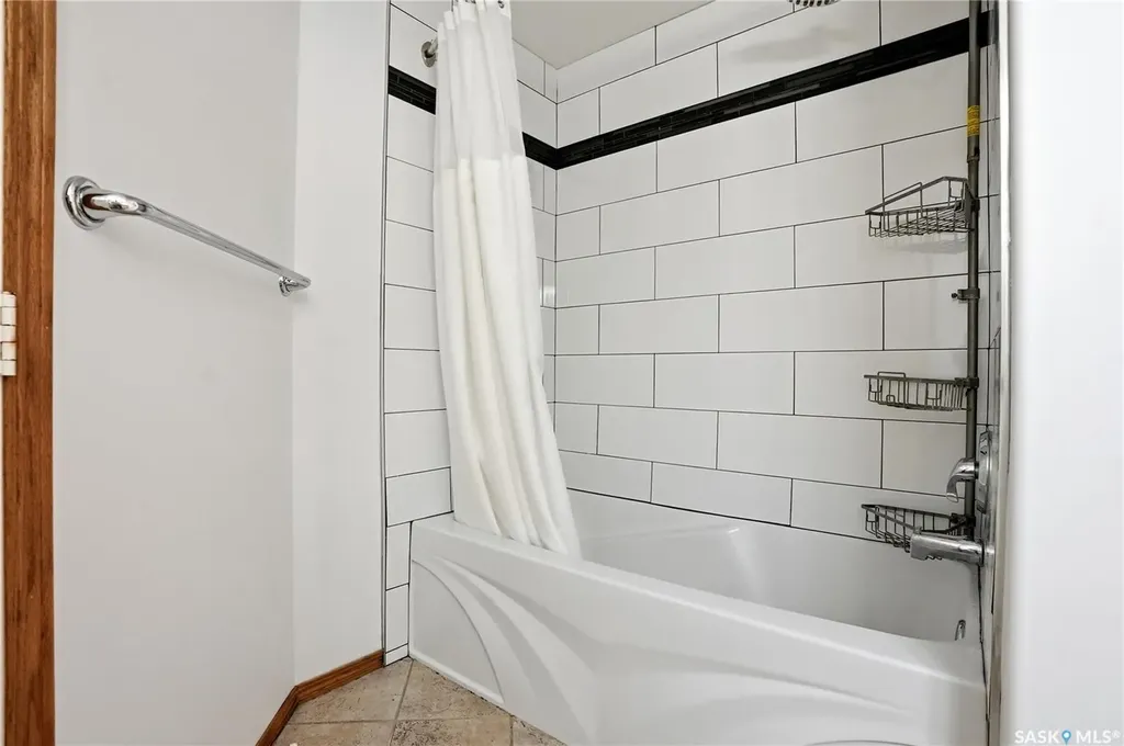 106 Epp Avenue Saskatoon SK S7N 4J5