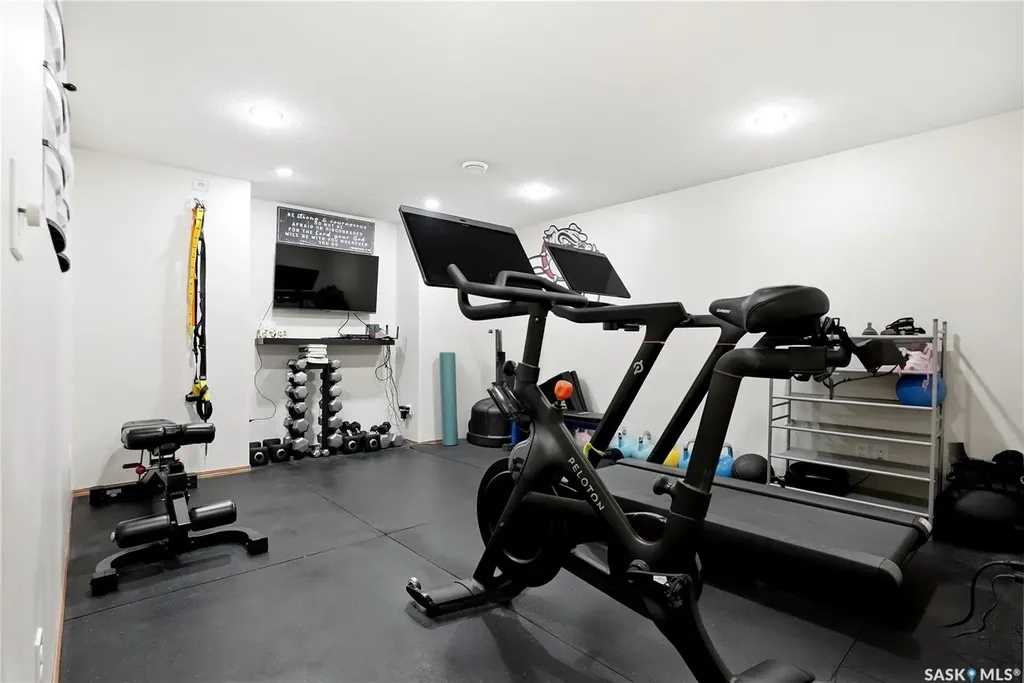 106 Epp Avenue Saskatoon SK S7N 4J5