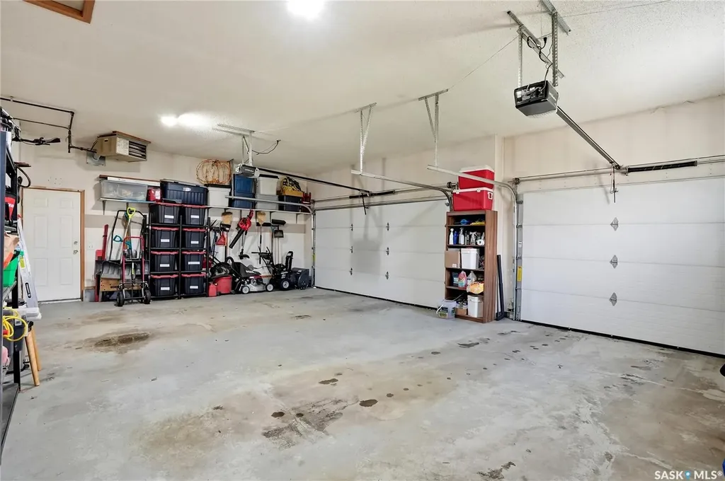 106 Epp Avenue Saskatoon SK S7N 4J5