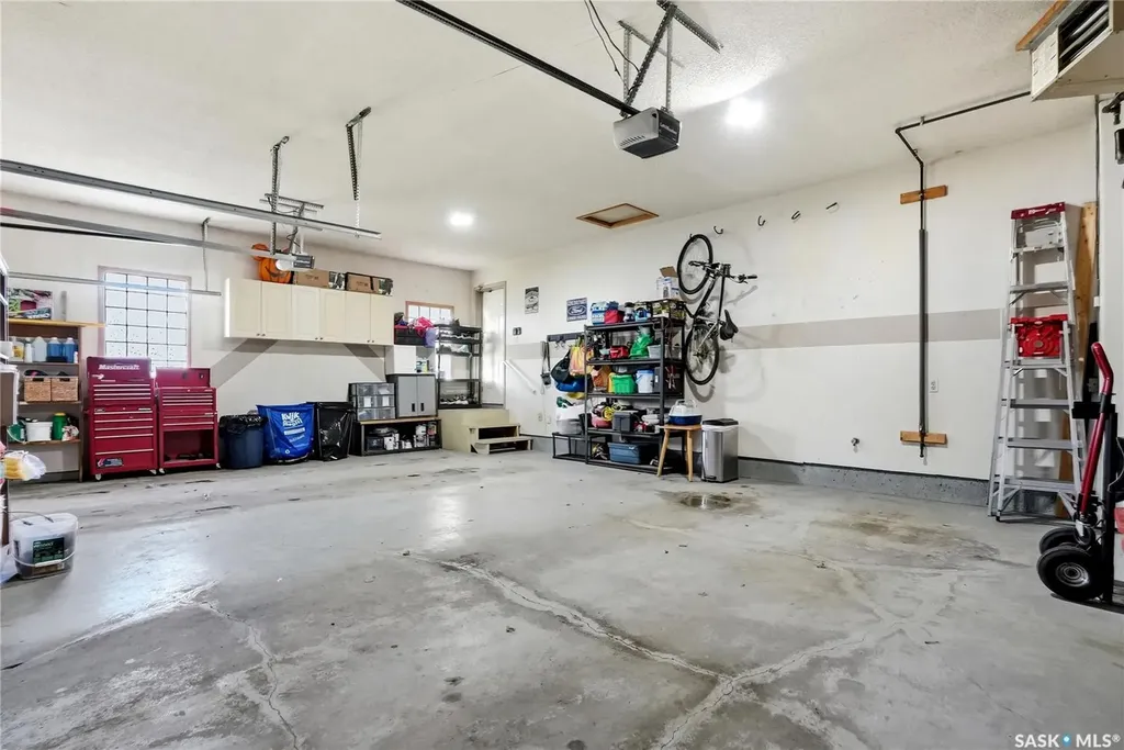 106 Epp Avenue Saskatoon SK S7N 4J5