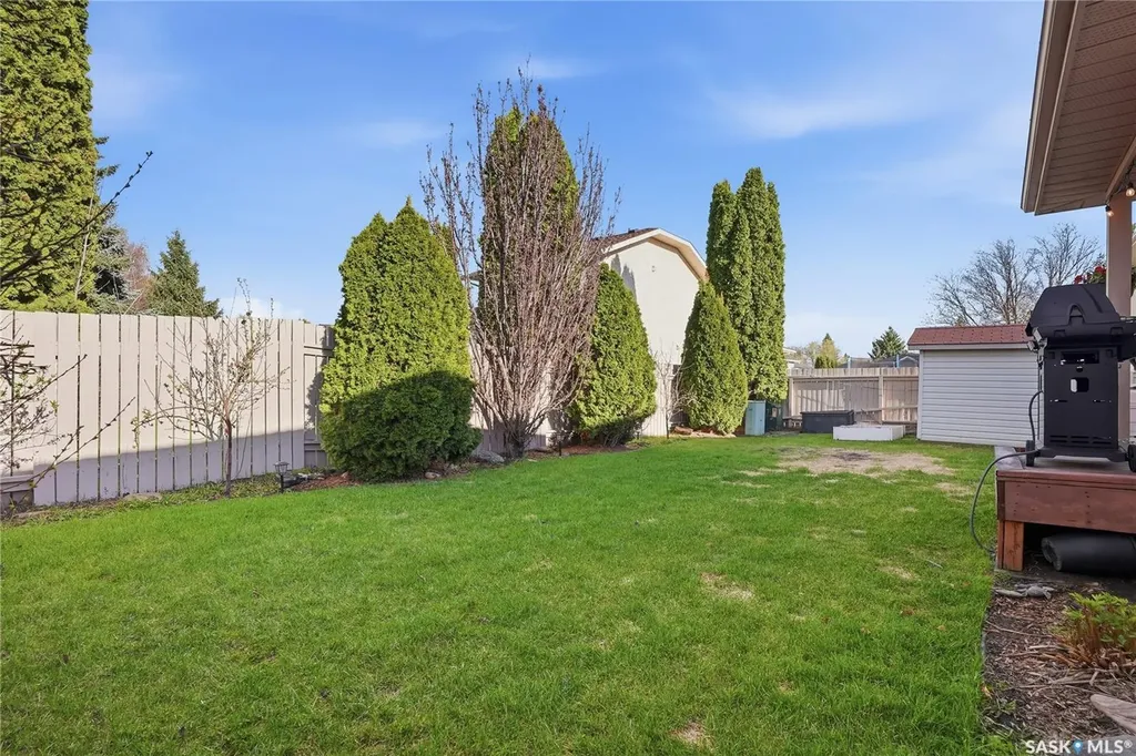 106 Epp Avenue Saskatoon SK S7N 4J5