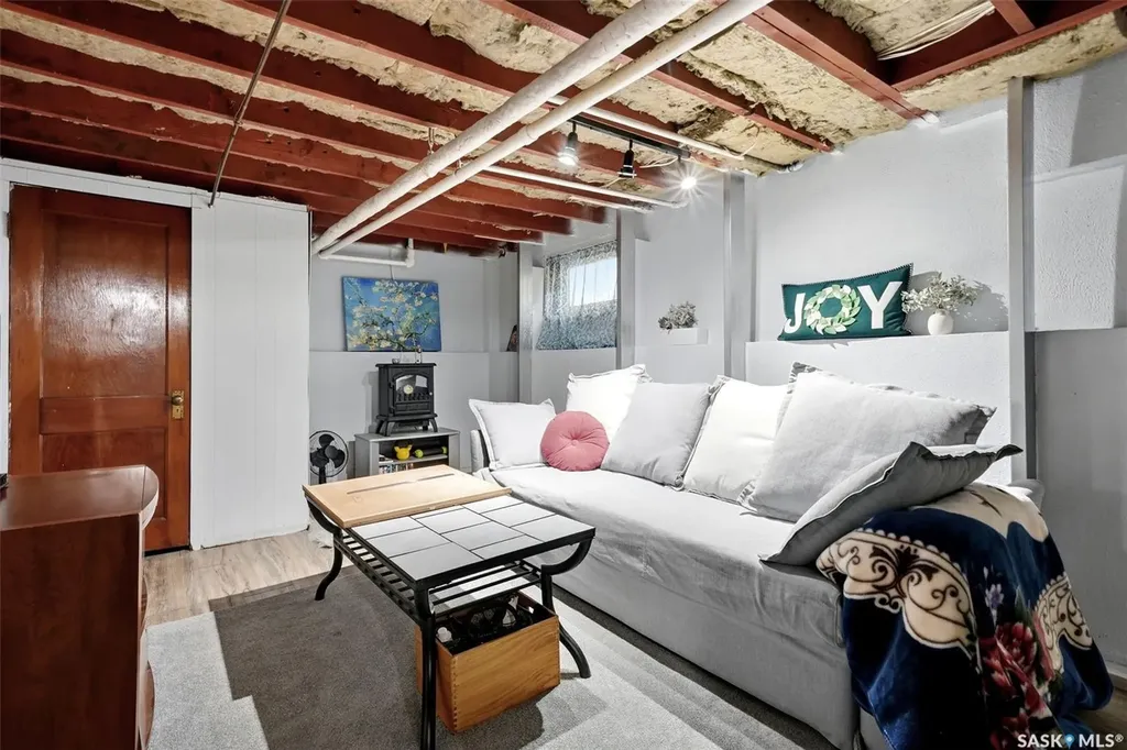 3311 13th Avenue Regina SK S4T 1P6