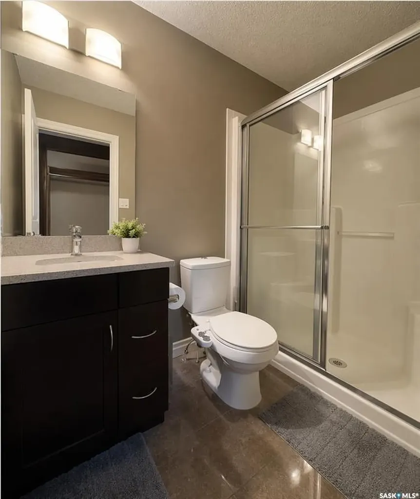 4301 Green Poplar Lane Regina SK S4V 1R1