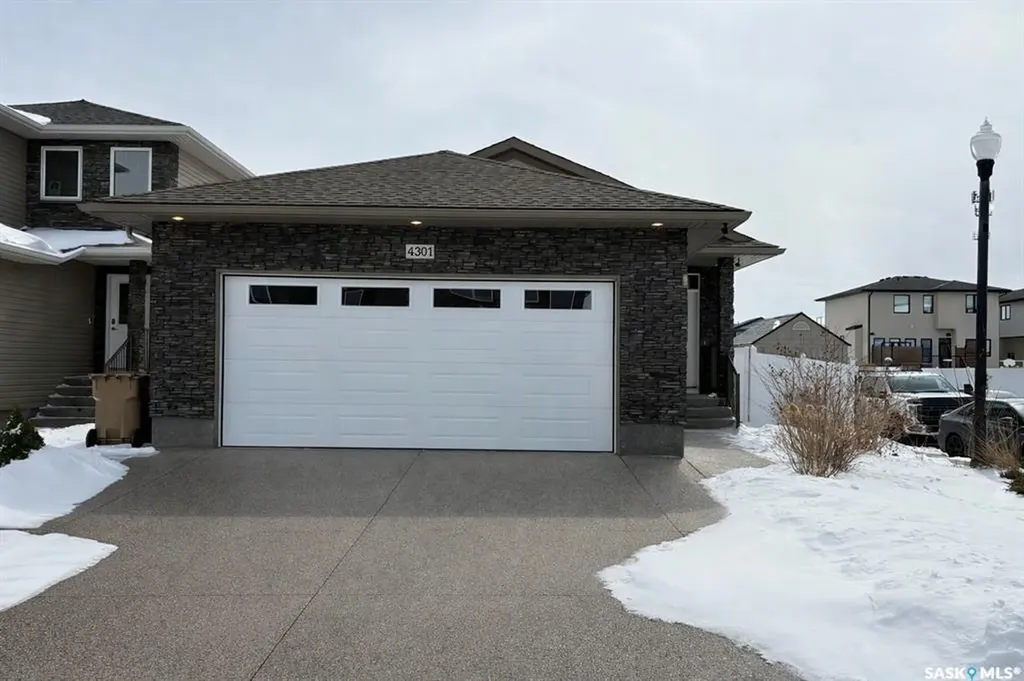 4301 Green Poplar Lane Regina SK S4V 1R1