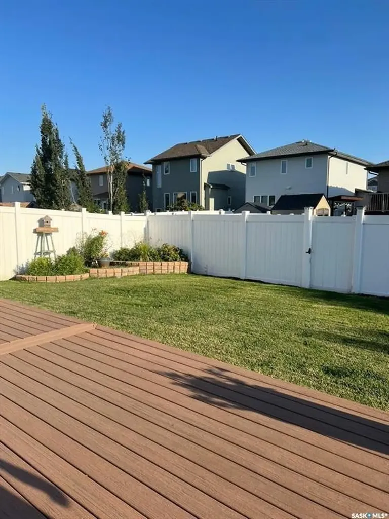 4301 Green Poplar Lane Regina SK S4V 1R1