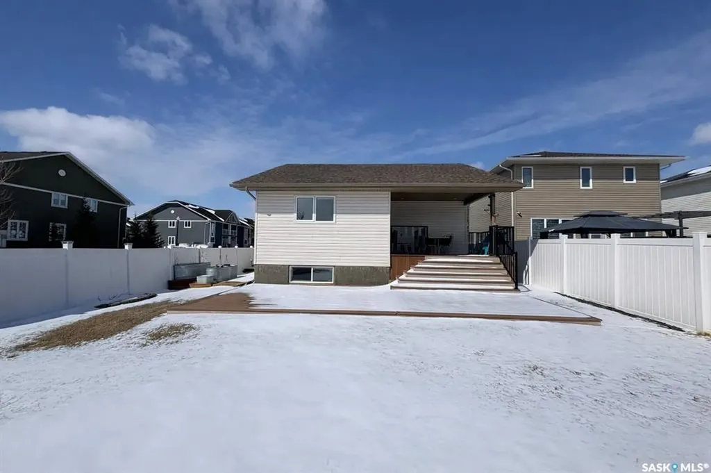 4301 Green Poplar Lane Regina SK S4V 1R1