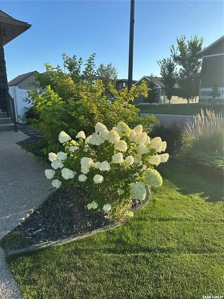 4301 Green Poplar Lane Regina SK S4V 1R1