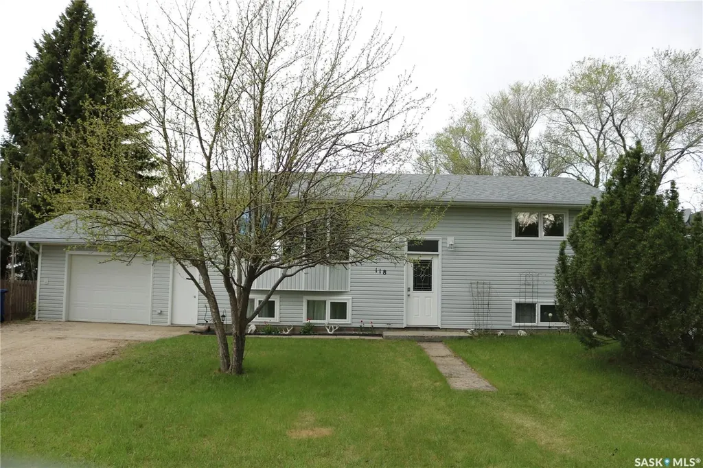 118 4th Avenue Dundurn SK S0K 1K0