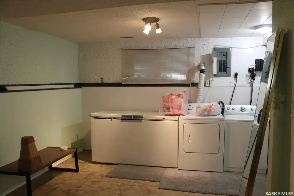 118 4th Avenue Dundurn SK S0K 1K0