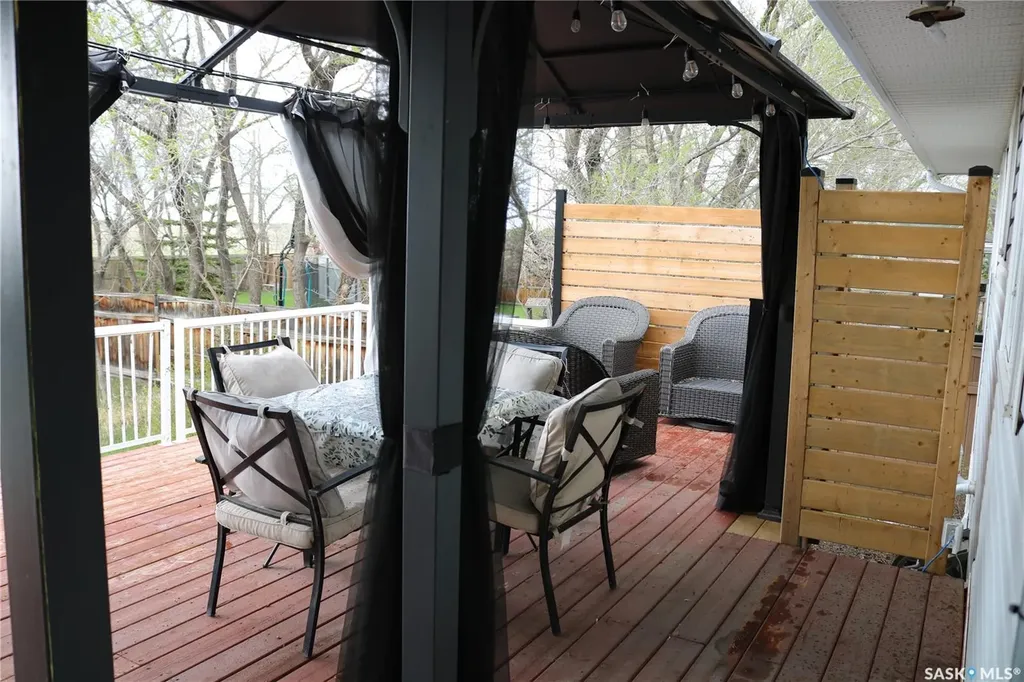 118 4th Avenue Dundurn SK S0K 1K0