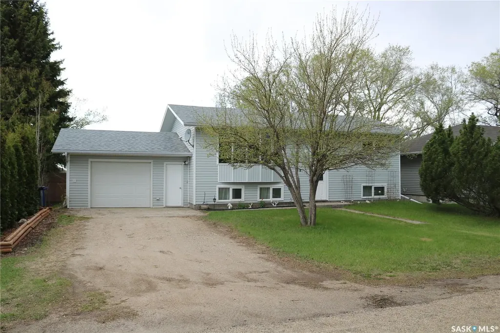 118 4th Avenue Dundurn SK S0K 1K0