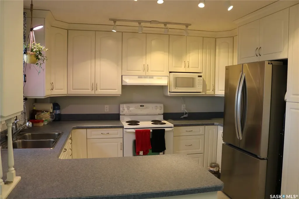 118 4th Avenue Dundurn SK S0K 1K0