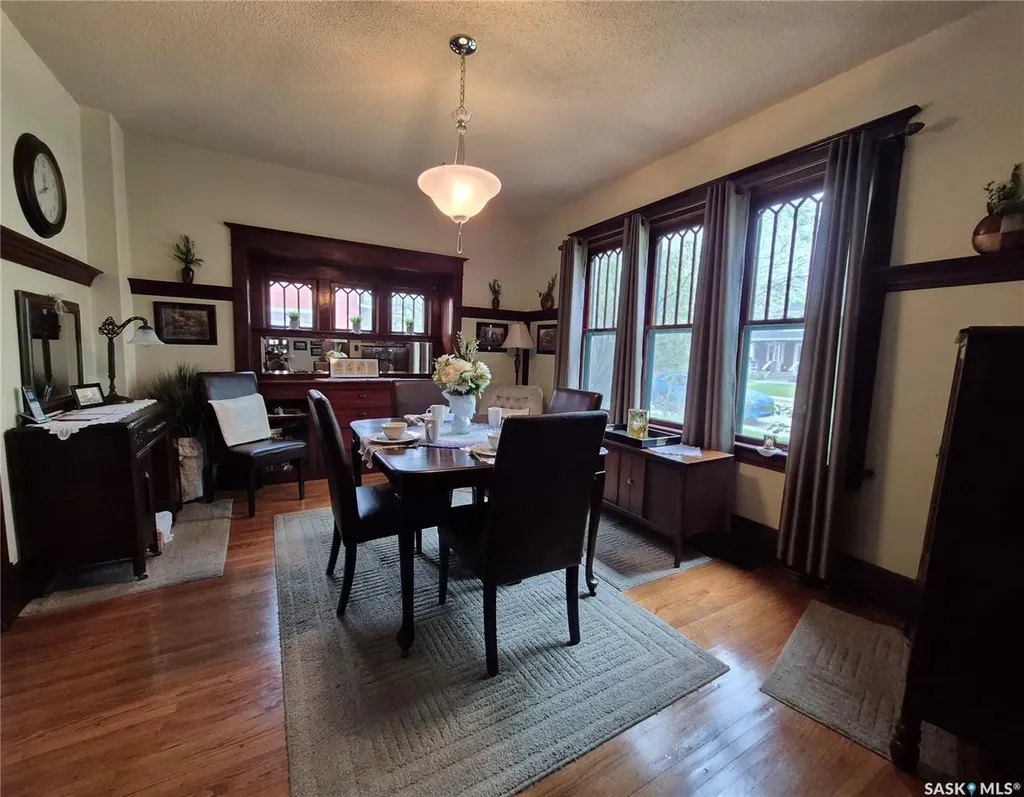 244 3rd Avenue NW Swift Current SK S9H 0S1