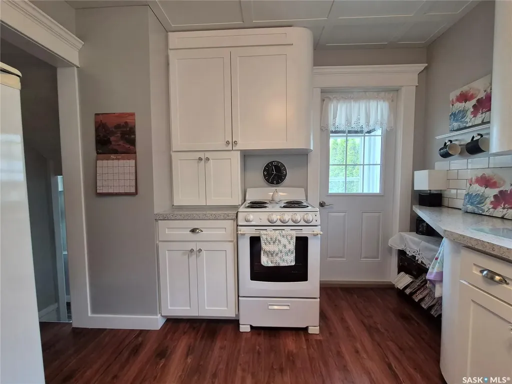 244 3rd Avenue NW Swift Current SK S9H 0S1