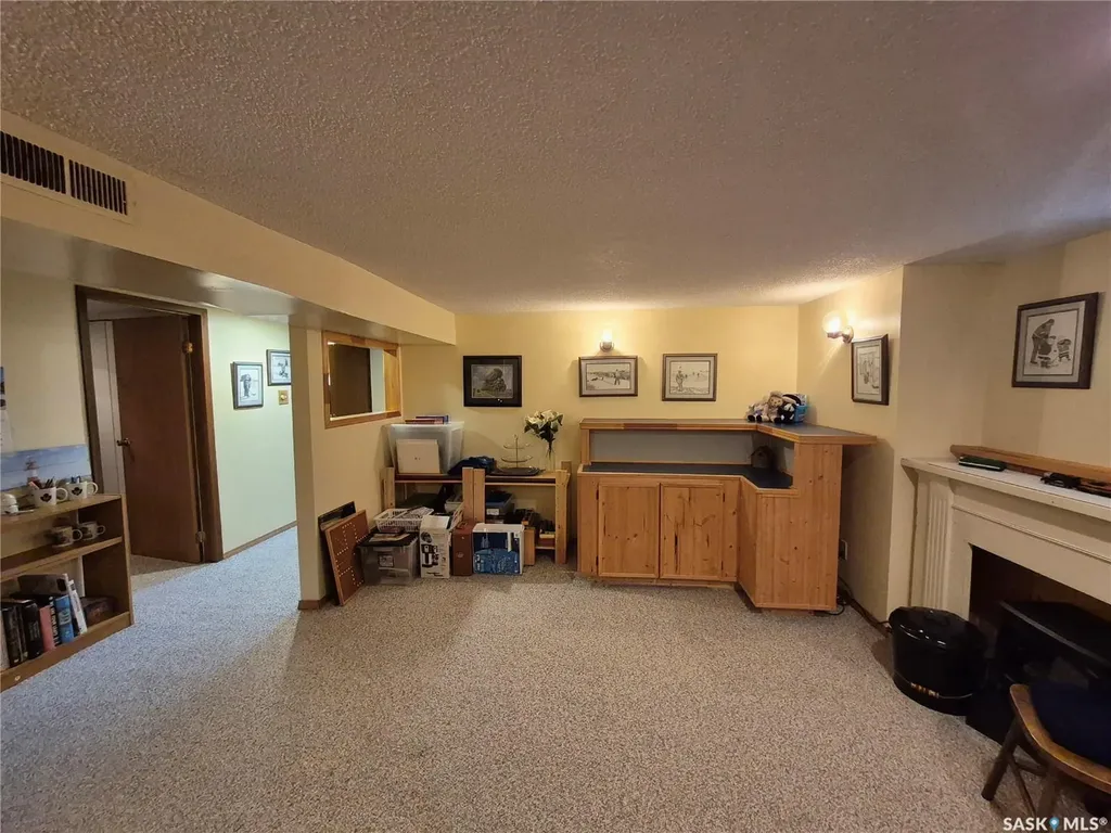 244 3rd Avenue NW Swift Current SK S9H 0S1