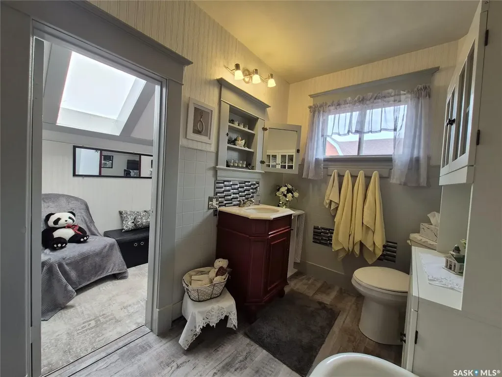 244 3rd Avenue NW Swift Current SK S9H 0S1