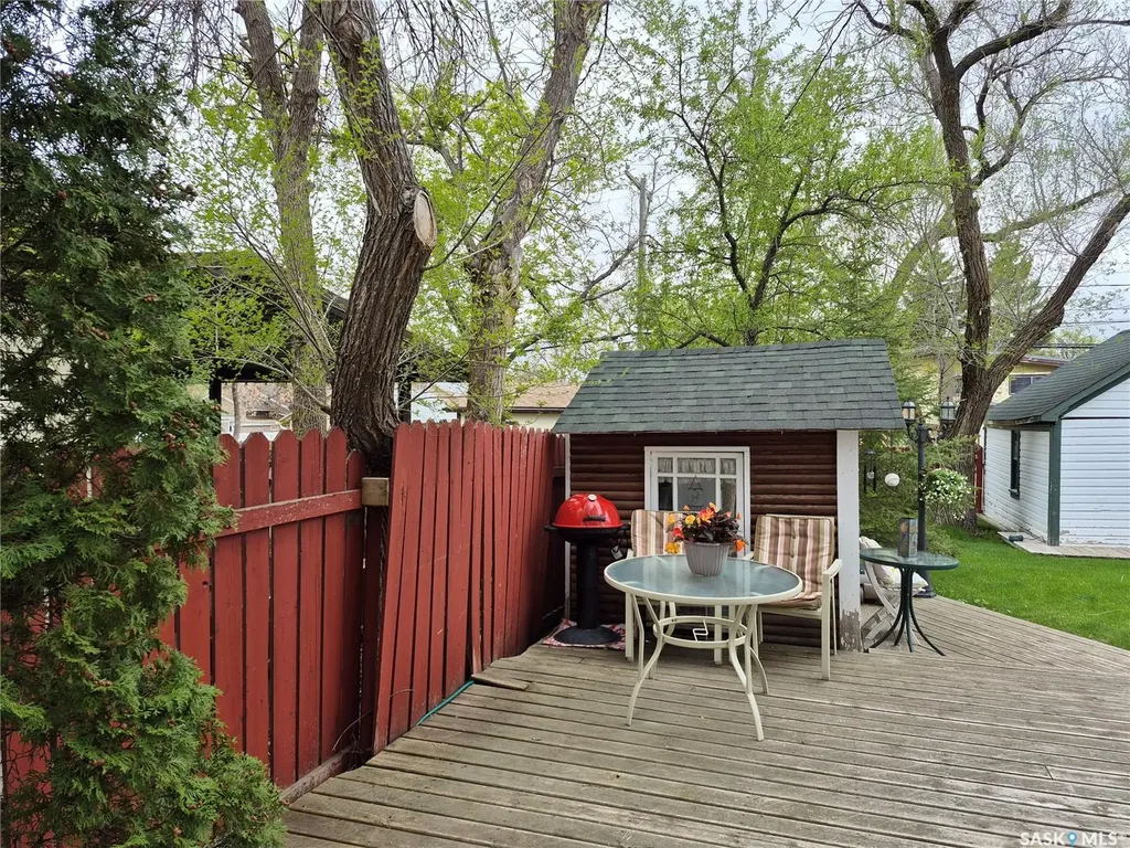244 3rd Avenue NW Swift Current SK S9H 0S1