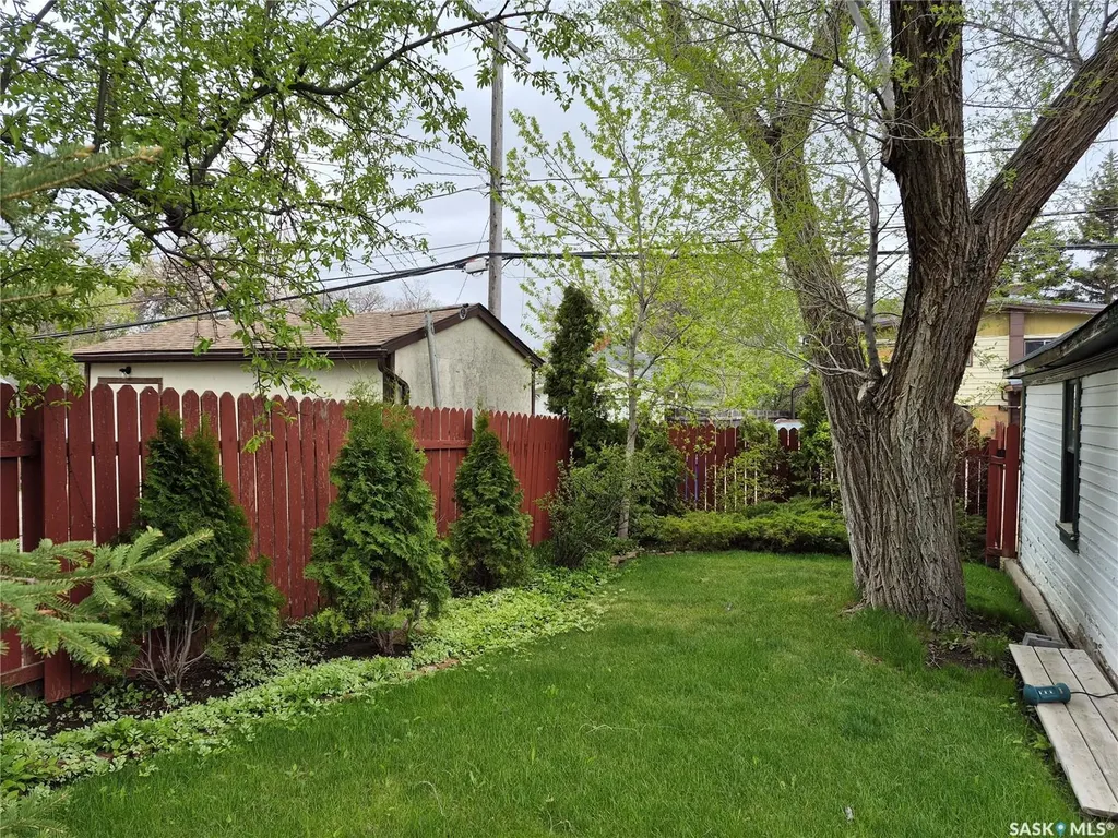 244 3rd Avenue NW Swift Current SK S9H 0S1