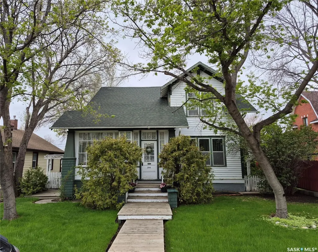 244 3rd Avenue NW Swift Current SK S9H 0S1