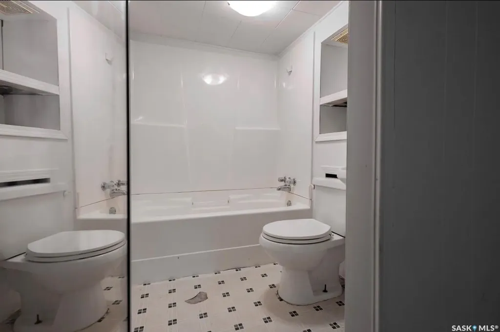 2070 Reynolds Street Regina SK S4N 3M8