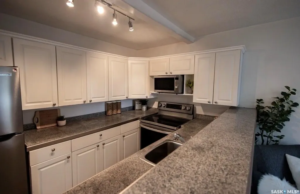 2070 Reynolds Street Regina SK S4N 3M8