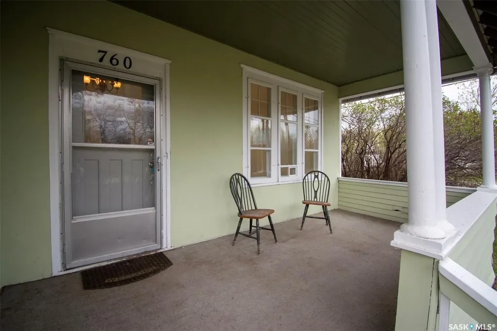 760 James Street N Lumsden SK S0G 3C0