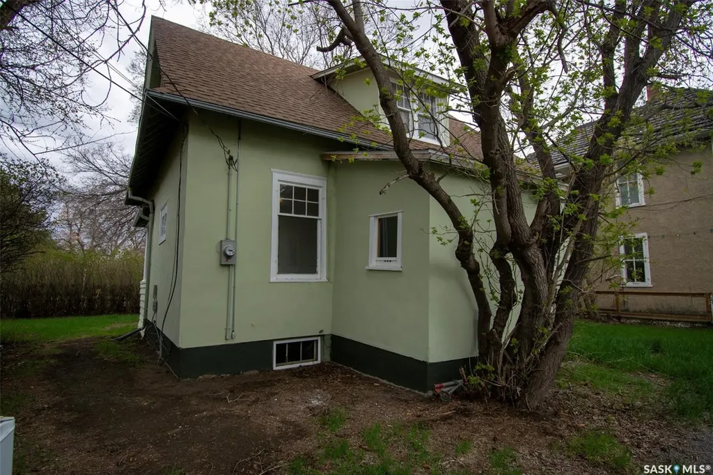 760 James Street N Lumsden SK S0G 3C0