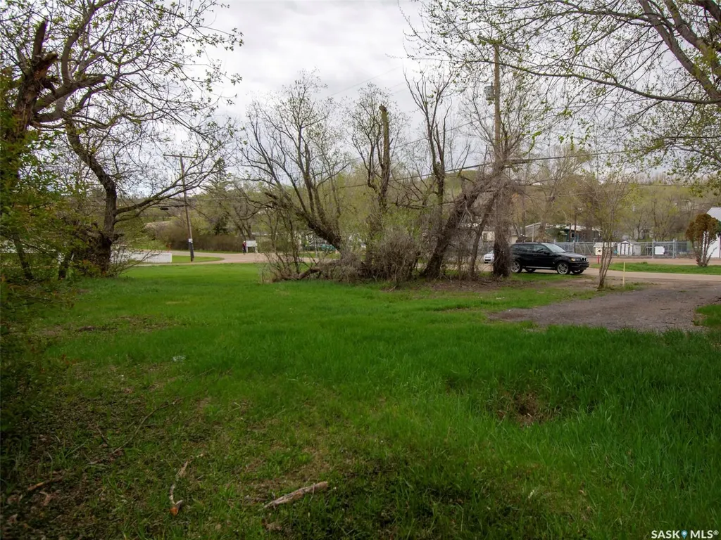 760 James Street N Lumsden SK S0G 3C0
