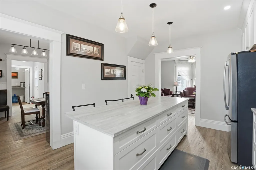 205 3rd Avenue Harris SK S0L 1K0