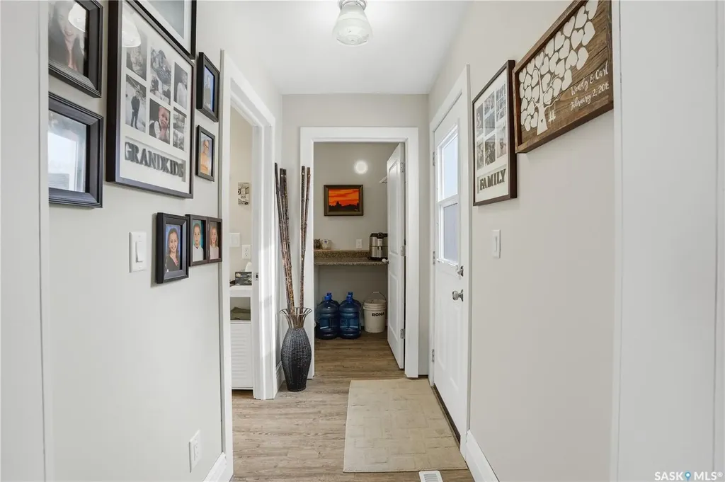 205 3rd Avenue Harris SK S0L 1K0