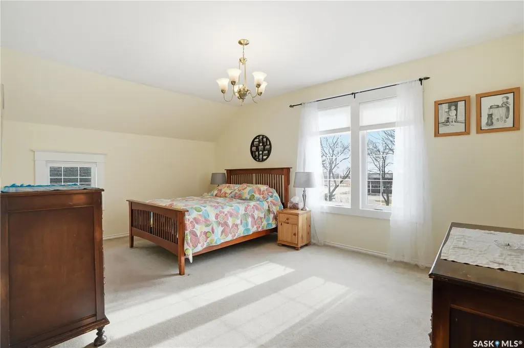 205 3rd Avenue Harris SK S0L 1K0