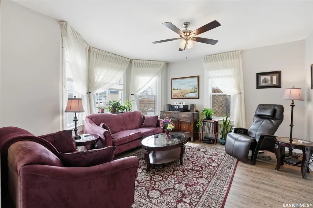 205 3rd Avenue Harris SK S0L 1K0