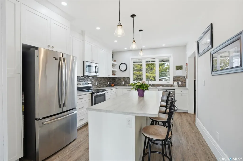 205 3rd Avenue Harris SK S0L 1K0