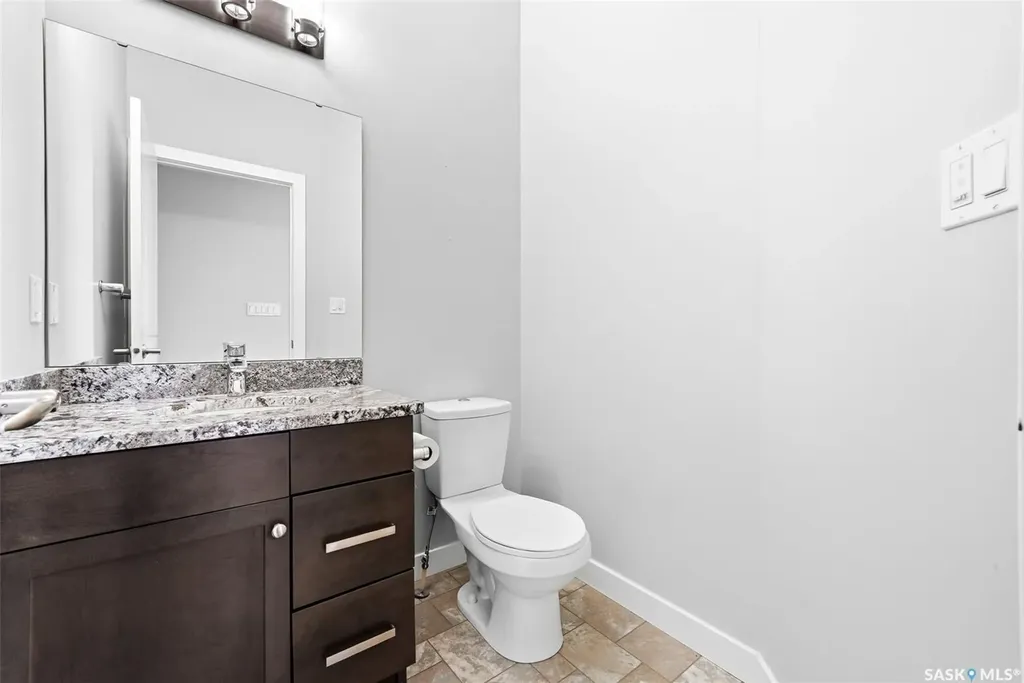 3825 Green Moss Bay Regina SK S4V 1P7