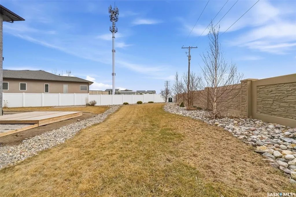 3825 Green Moss Bay Regina SK S4V 1P7