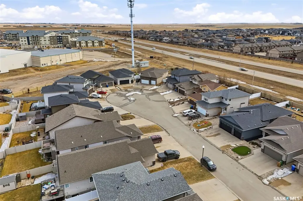 3825 Green Moss Bay Regina SK S4V 1P7