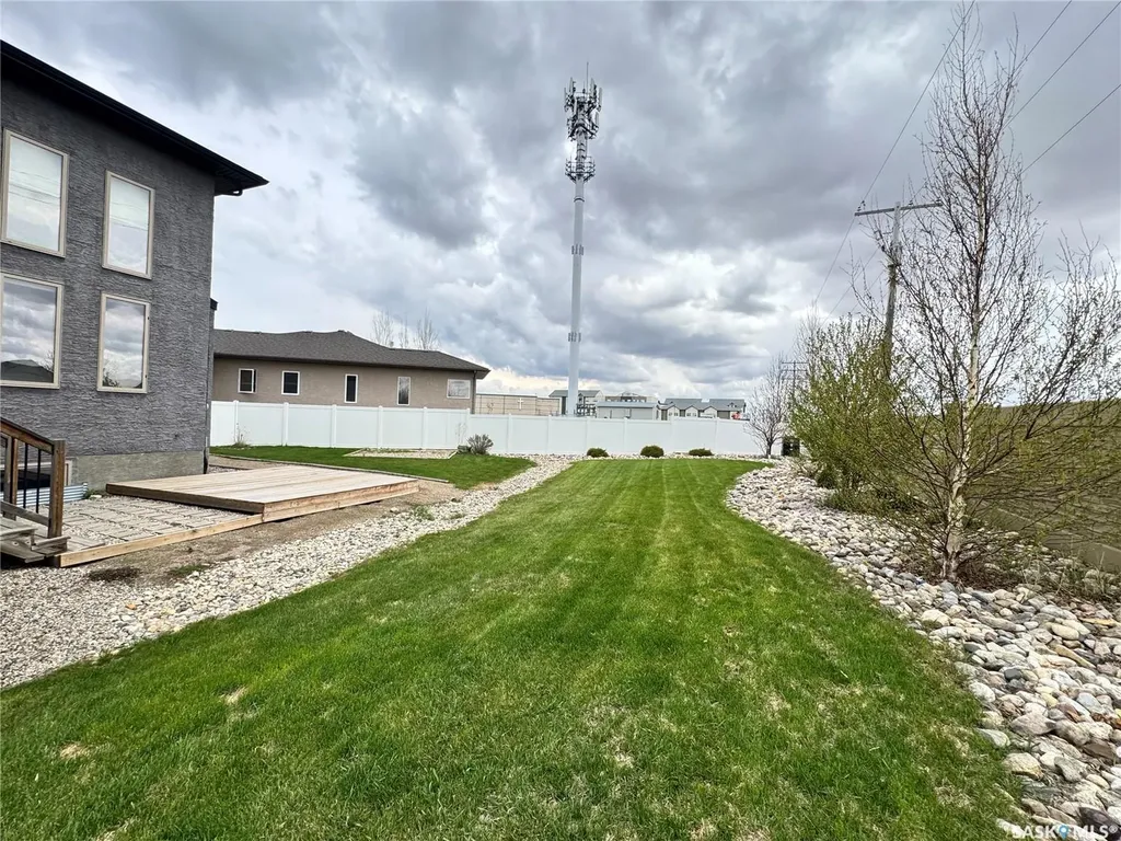 3825 Green Moss Bay Regina SK S4V 1P7