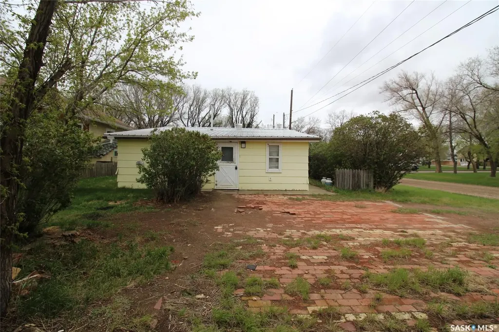 403 4th Street W Shaunavon SK S0N 2M0