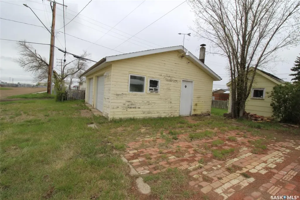 403 4th Street W Shaunavon SK S0N 2M0
