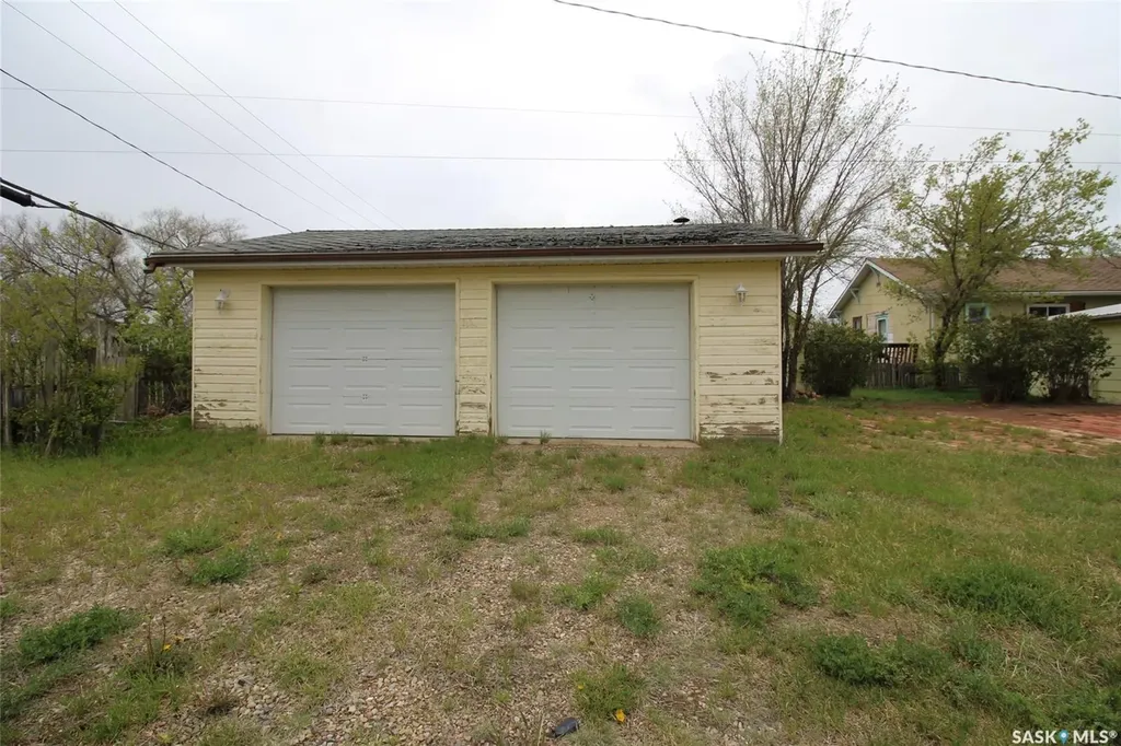 403 4th Street W Shaunavon SK S0N 2M0