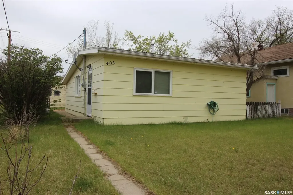 403 4th Street W Shaunavon SK S0N 2M0