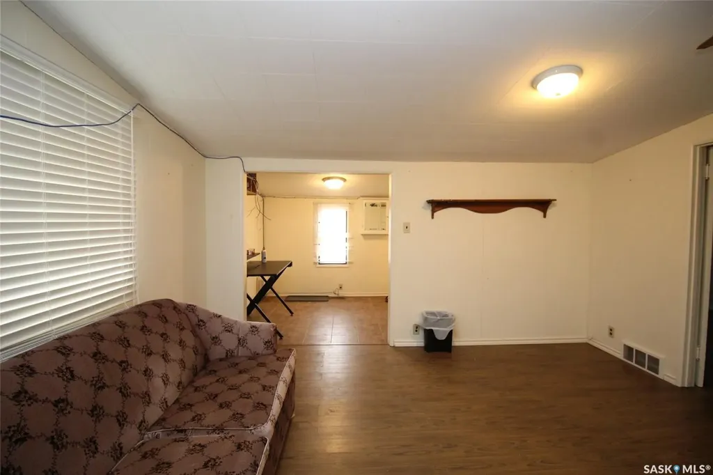 403 4th Street W Shaunavon SK S0N 2M0
